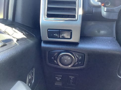 Used 2019 Ford F150 Raptor w/ Equipment Group 802A Luxury image 13