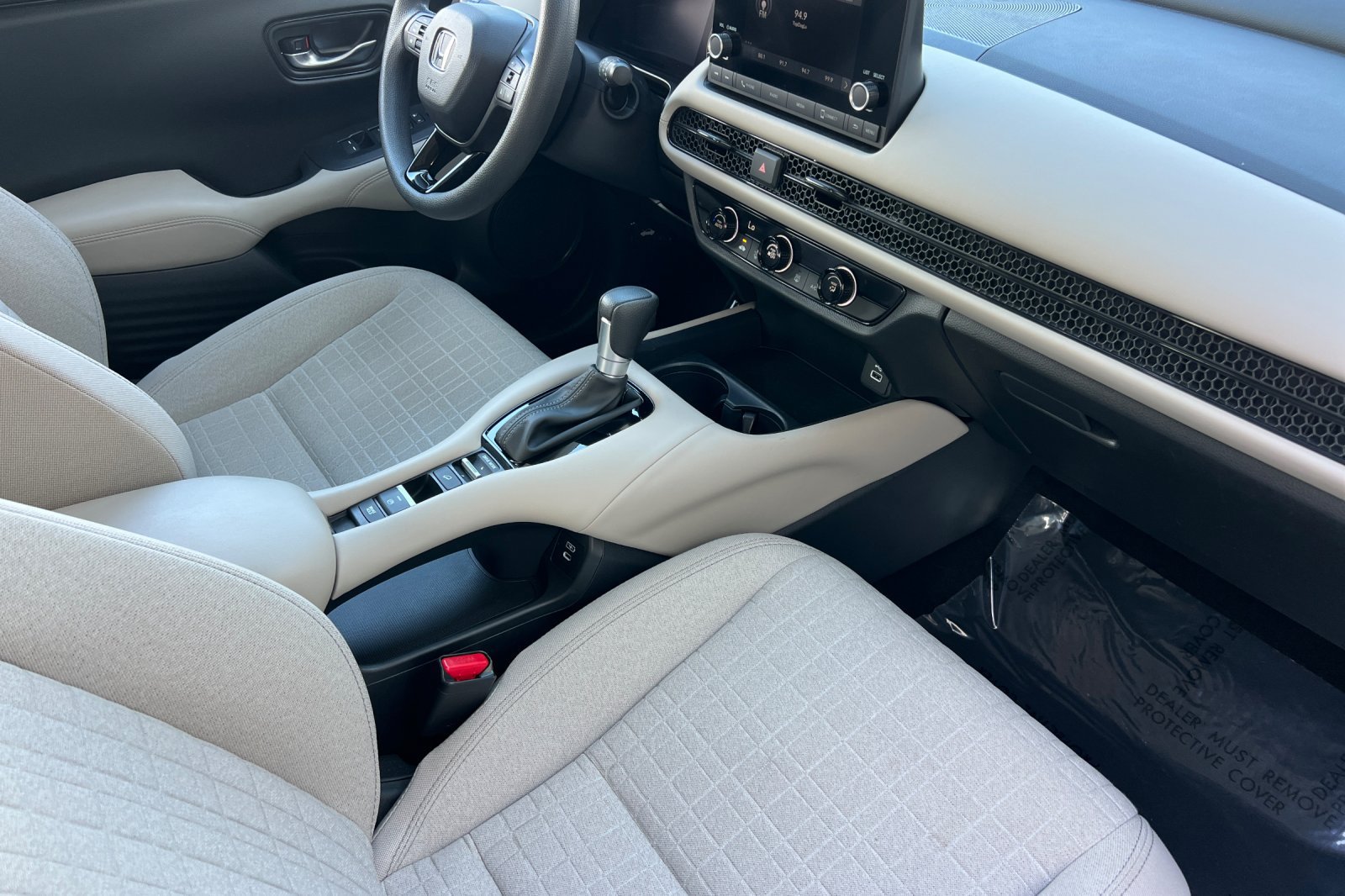 Used 2025 Honda HR-V LX image 16
