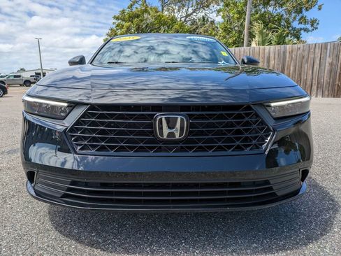 Used 2025 Honda Accord Sport image 3