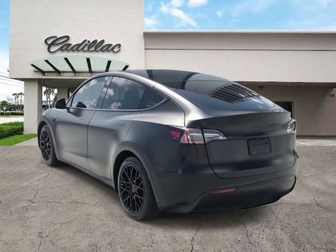 Used 2020 Tesla Model Y Performance image 3