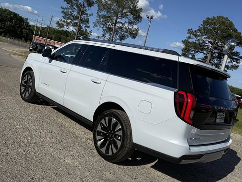 New 2026 Ford Expedition Max Platinum AWD/4WD image 6