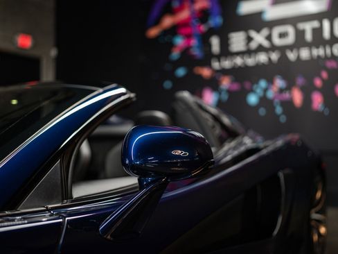 Used 2019 McLaren 570S Spider image 22