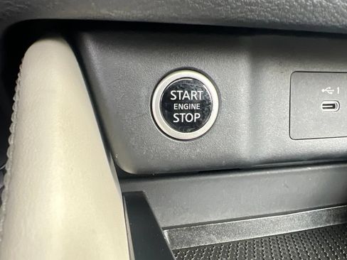 Certified 2023 Nissan Rogue SL AWD/4WD image 56