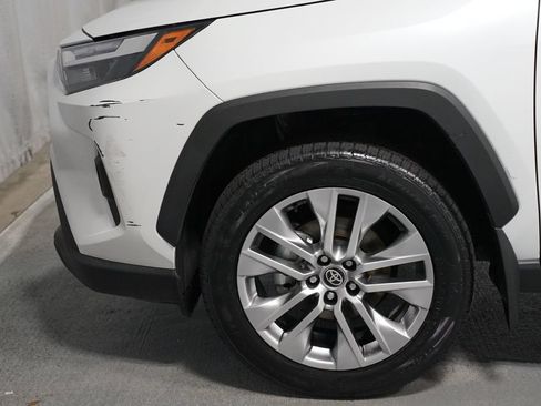 Certified 2025 Toyota RAV4 XLE Premium FWD image 5