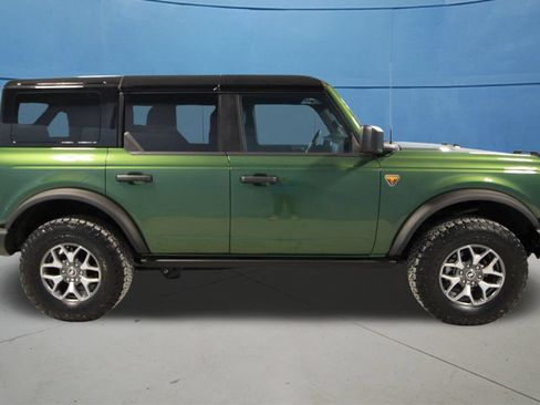 Used 2025 Ford Bronco Badlands AWD/4WD image 32