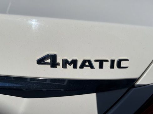 Used 2018 Mercedes-Benz E 300 4MATIC image 11