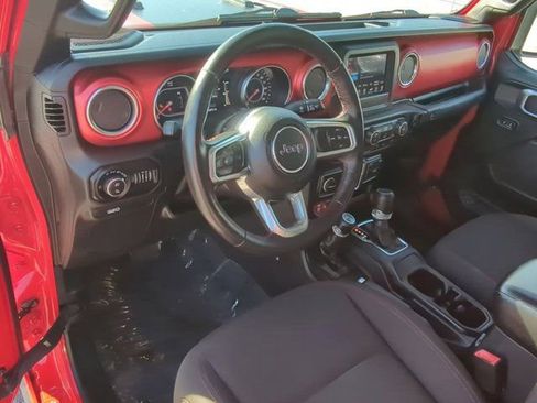 Used 2020 Jeep Gladiator Rubicon w/ LED Lighting Group image 9