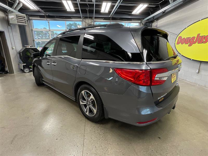 Used 2018 Honda Odyssey Touring image 3