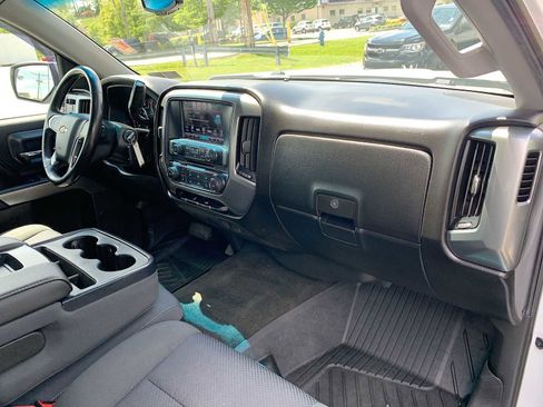 Used 2018 Chevrolet Silverado 1500 LT w/ Trailering Package AWD/4WD image 25