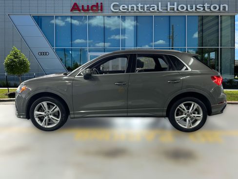 Used 2020 Audi Q3 2.0T Premium w/ Convenience Package image 2