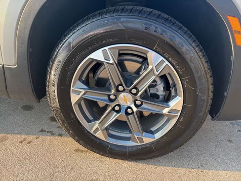 Used 2025 Chevrolet Blazer LT image 30