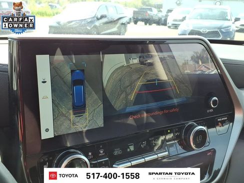 Used 2023 Toyota Highlander Platinum AWD/4WD image 24