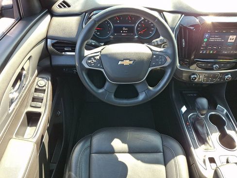 Used 2023 Chevrolet Traverse LT AWD/4WD image 13