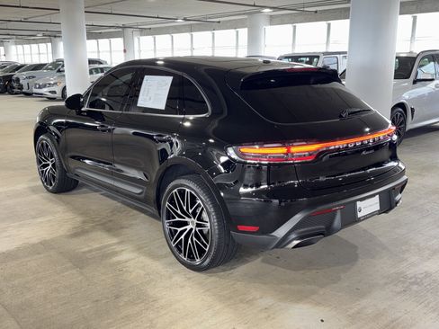 Used 2025 Porsche Macan AWD/4WD image 6
