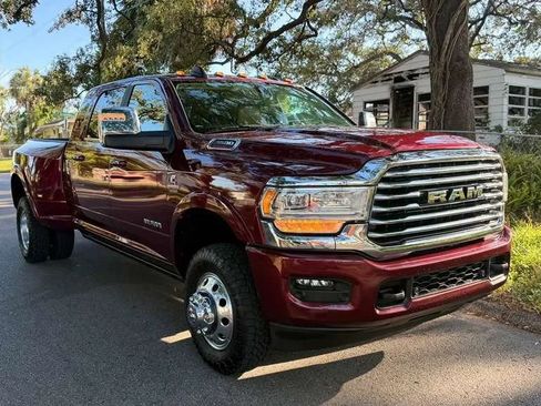 Used 2023 RAM 3500 Limited AWD/4WD image 3