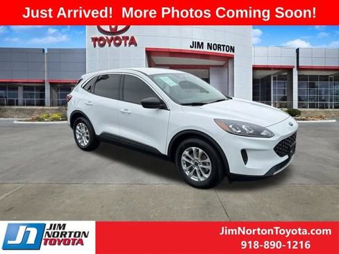 Used 2022 Ford Escape SE w/ Convenience Package FWD image 1