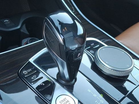 Used 2021 BMW X5 xDrive40i w/ Convenience Package image 10