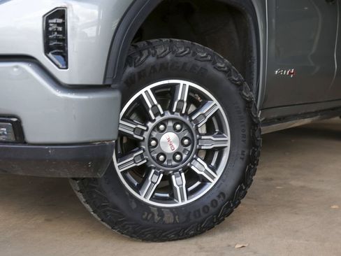 Used 2024 GMC Sierra 1500 AT4 w/ AT4 Preferred Package image 13