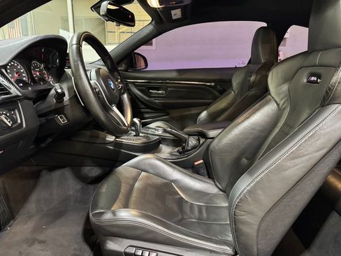 Used 2018 BMW M4 Coupe w/ Competition Package image 24