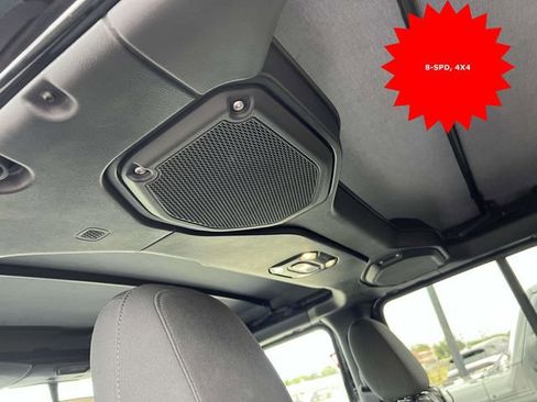 Used 2021 Jeep Gladiator Overland w/ Cold Weather Group image 13