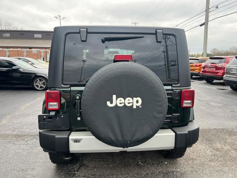 Used 2010 Jeep Wrangler Sahara image 5