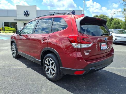 Used 2023 Subaru Forester Premium AWD/4WD image 4