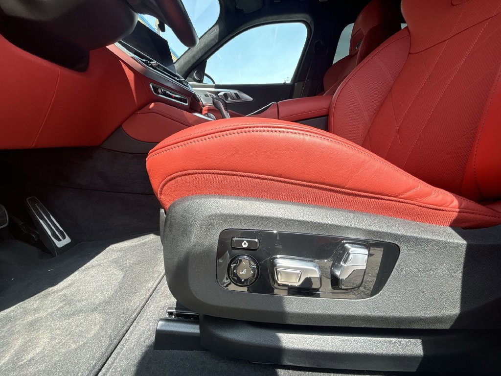 Used 2025 BMW XM AWD/4WD image 14