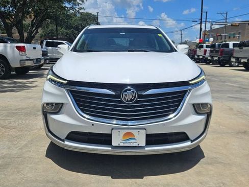 Used 2024 Buick Enclave Essence w/ Experience Buick Package FWD image 3