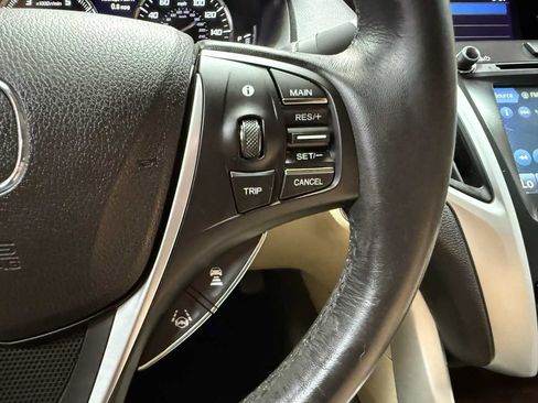 Used 2018 Acura TLX FWD image 14