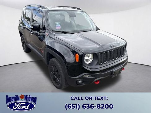 Used 2018 Jeep Renegade Trailhawk w/ Cold Weather Group II AWD/4WD image 3