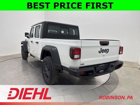 New 2026 Jeep Gladiator Sport image 5