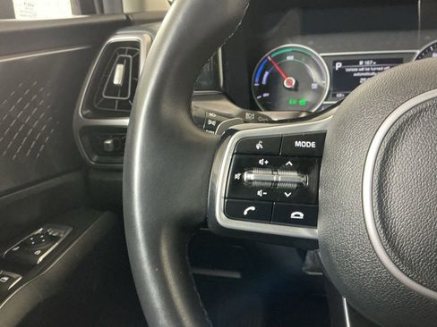 Used 2022 Kia Sorento S FWD image 15