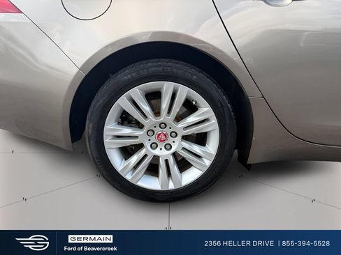 Used 2017 Jaguar XF Premium AWD/4WD image 27