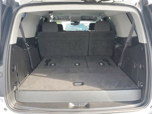 Used 2017 GMC Yukon SLE w/ Convenience Package image 12