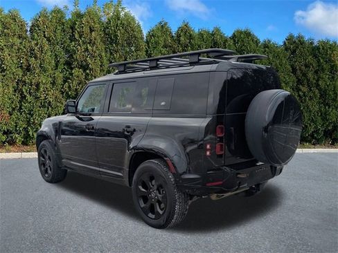 Used 2022 Land Rover Defender 110 X-Dynamic HSE image 6