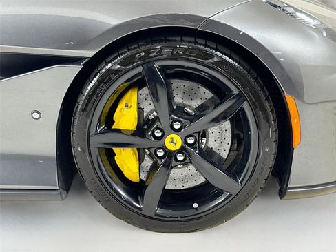 Used 2020 Ferrari Portofino image 38