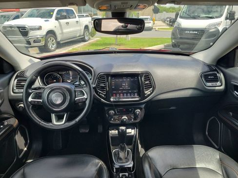 Used 2019 Jeep Compass Limited FWD image 12
