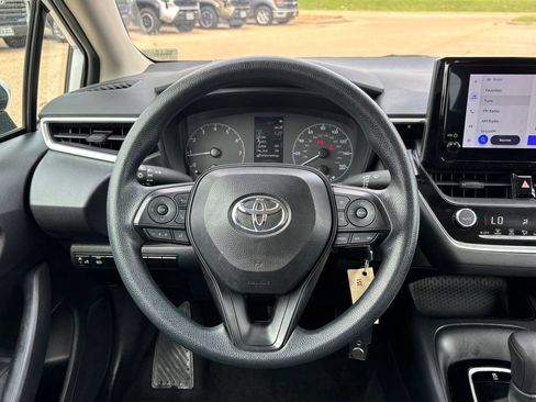 Used 2024 Toyota Corolla LE FWD image 14