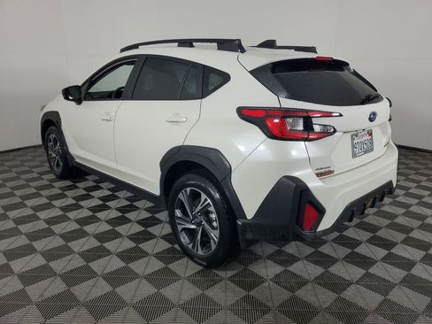 Used 2025 Subaru Crosstrek 2.0i Premium w/ Crosstrek Mirror Package image 6