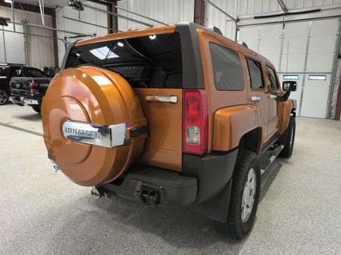 Used 2007 HUMMER H3 AWD/4WD image 6