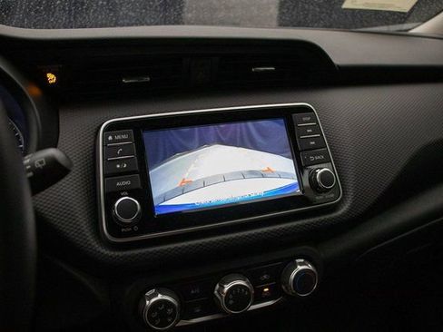 New 2025 Nissan Kicks Play S image 33