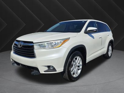 Used 2014 Toyota Highlander LE