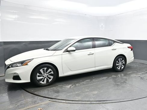 Used 2021 Nissan Altima 2.5 S image 3