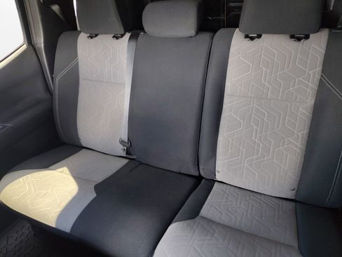 Used 2021 Toyota Tacoma TRD Off-Road image 21