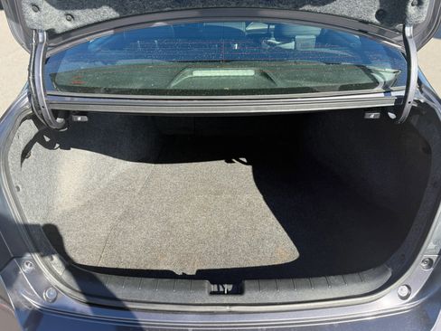 Used 2017 Honda Accord Sport image 10