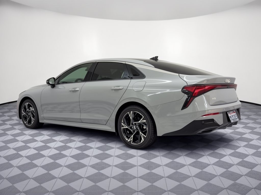Used 2025 Kia K5 GT-Line w/ GT-Line Premium Package FWD image 3