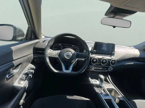 Used 2020 Nissan Sentra SV FWD image 18