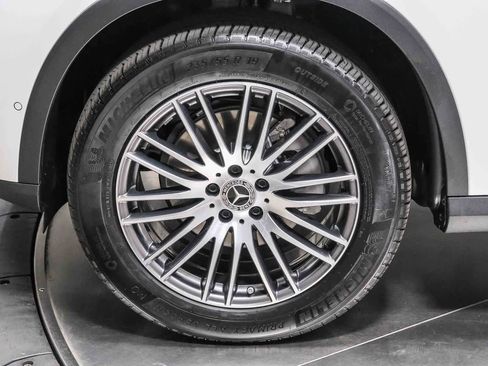 Certified 2026 Mercedes-Benz GLC 300 image 10