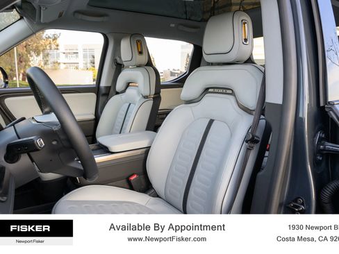 Used 2025 Rivian R1T Adventure image 14