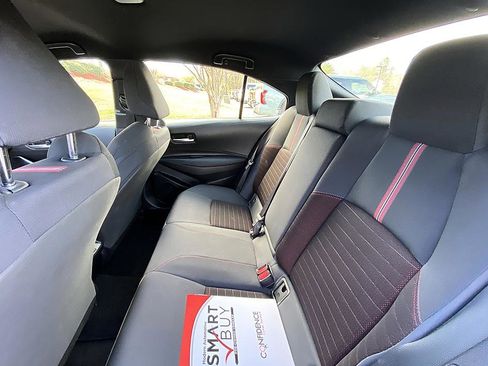 Used 2025 Toyota Corolla SE image 12